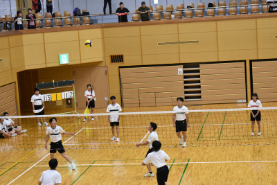 １
