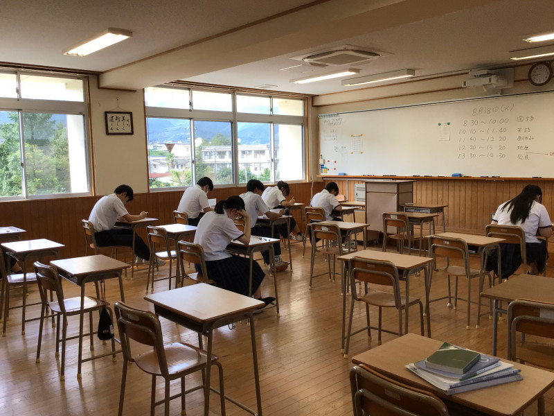3年