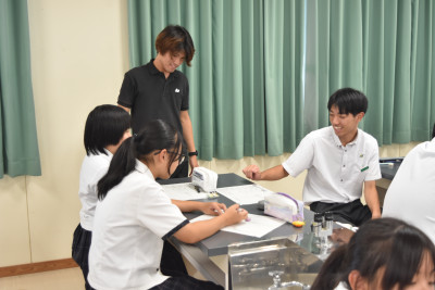 ④